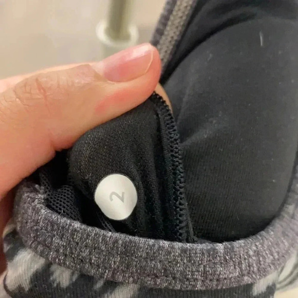 Lululemon power y  marble top - Picture 3 of 3